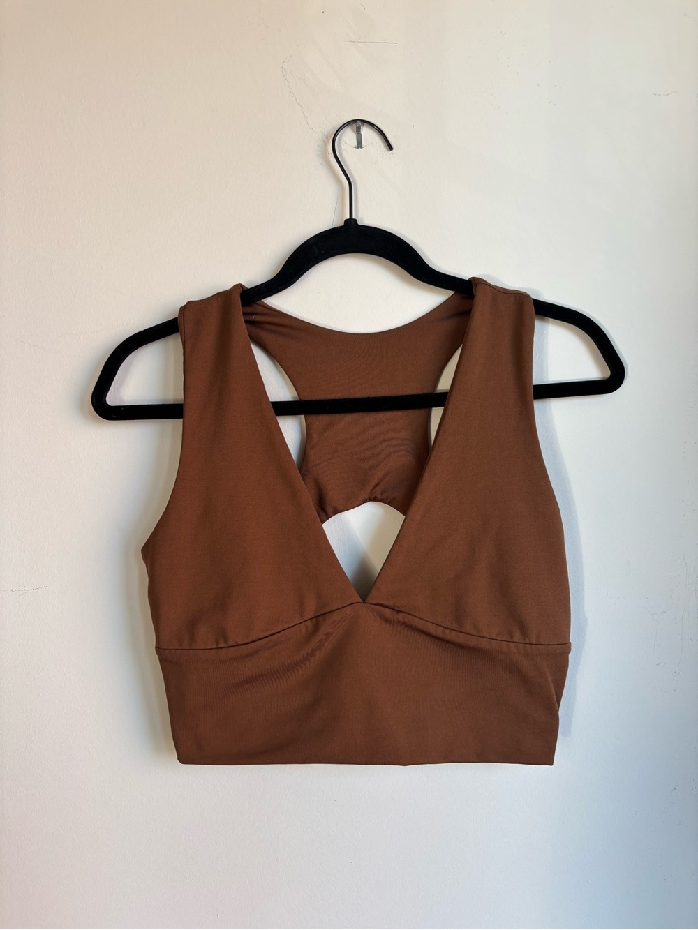 Sleek Brown V-Neck Racerback Sports Bra Bralette, Aepebo